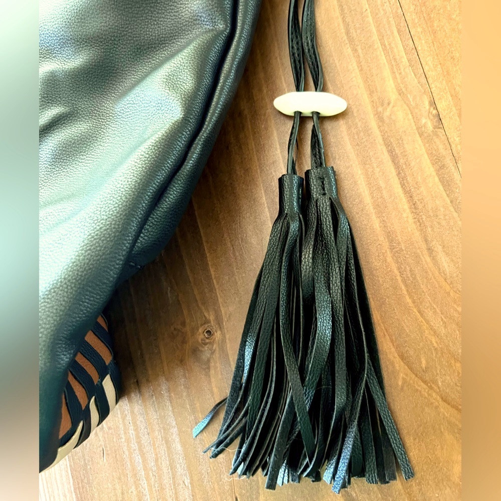 Gussaci Woven Purse with Tassels - Picture 3 of 8